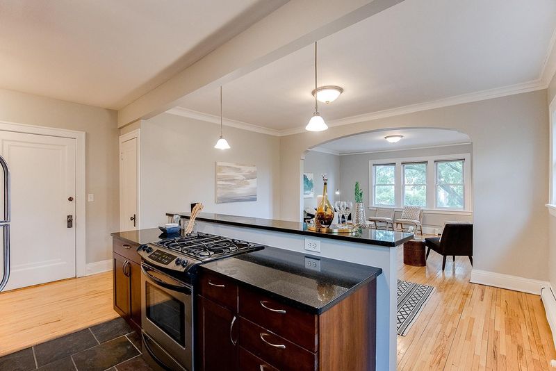 3549 Emerson Ave S #202, Minneapolis, MN 55408