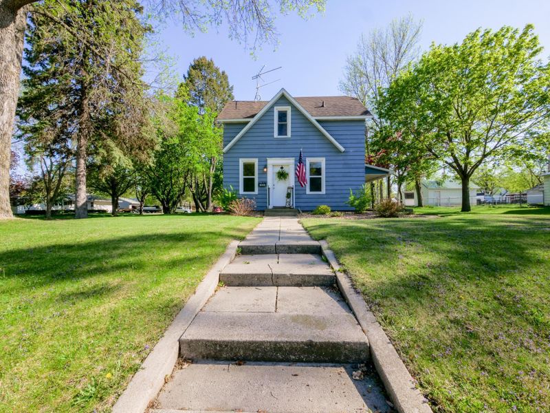 520 10th Ave E, Alexandria, MN 56308