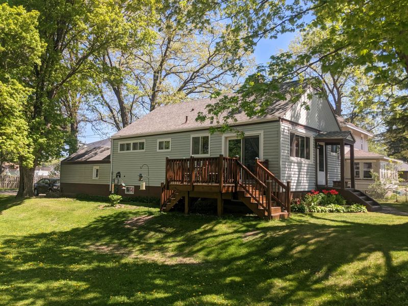 25 1st St SE, Crosby, MN 56441