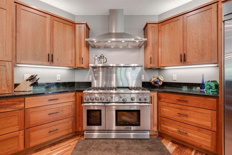 2921 Overlook Ave N, Stillwater, MN 55082
