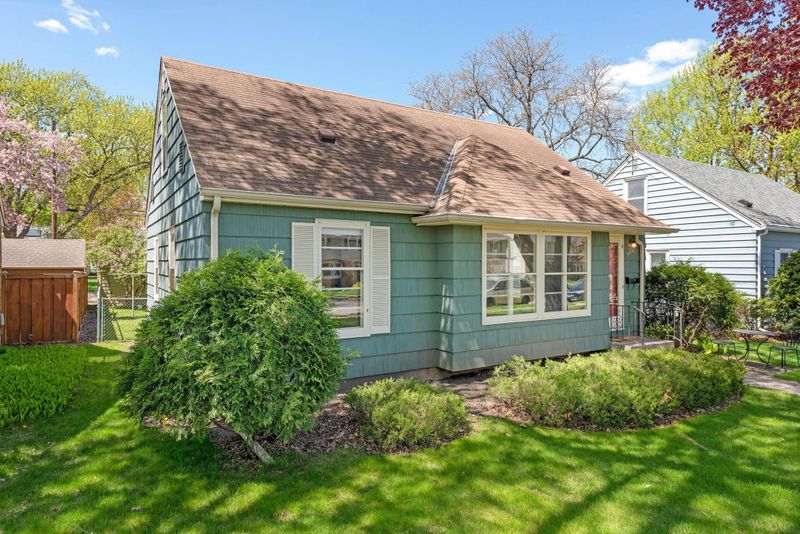 5516 Irving Ave S, Minneapolis, MN 55419