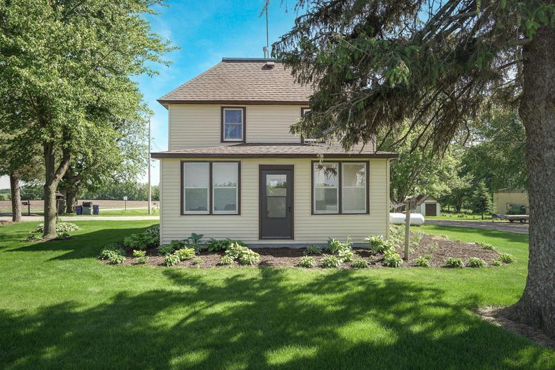 717 Main St, Nerstrand, MN 55053