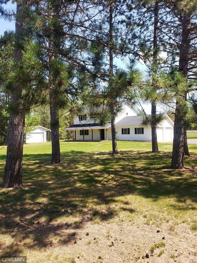 8148 Kandiyohi Ln, Willow River, MN 55795