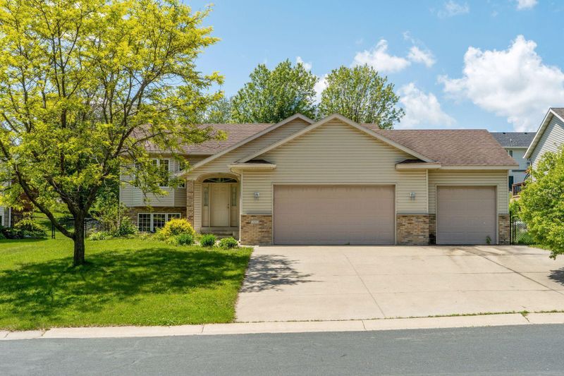 1101 4th Ave NE, Byron, MN 55920