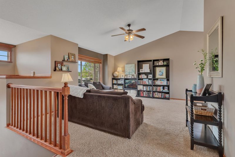 1735 7th St N, Sartell, MN 56377