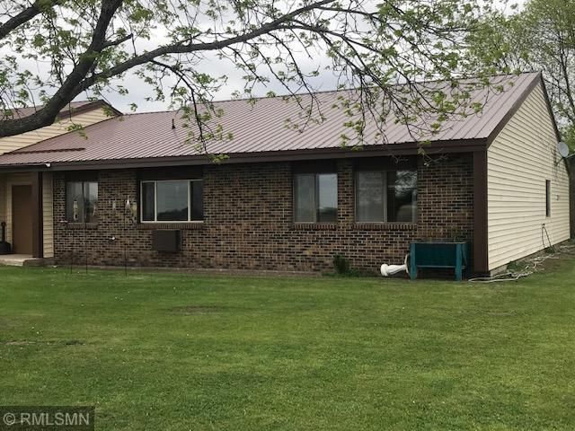 210 4th Ave W, Beardsley, MN 56211