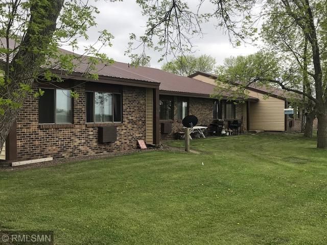 210 4th Ave W, Beardsley, MN 56211