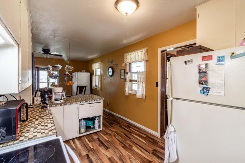 401 Main St, New Munich, MN 56356