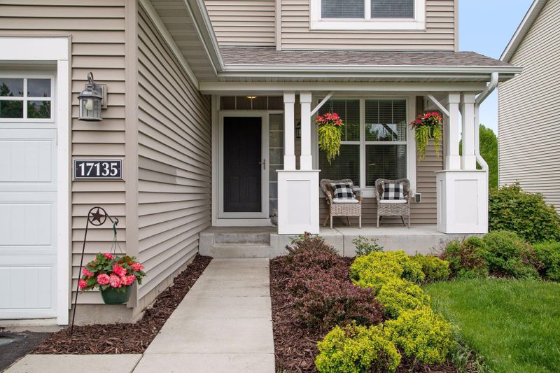 17135 Stonebriar Cir SW, Prior Lake, MN 55372