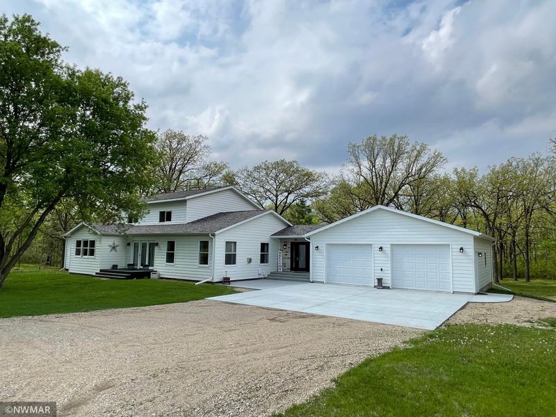30441 333rd Ave, Roseau, MN 56751