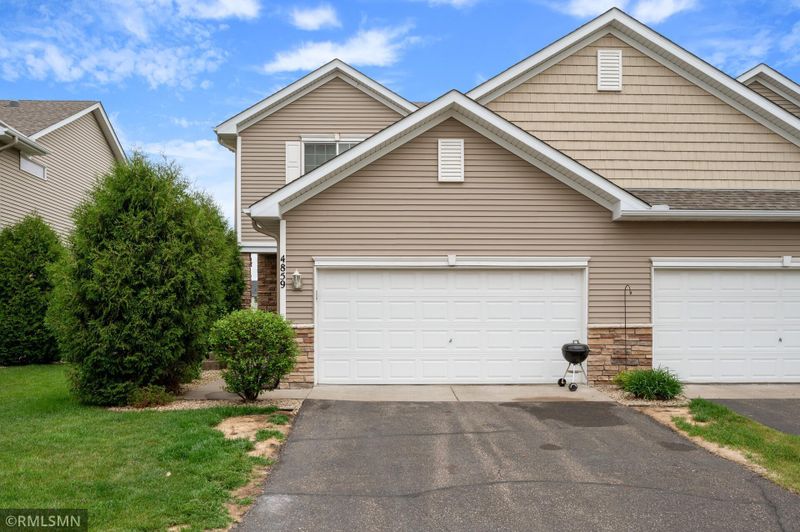 4859 200th St N, Forest Lake, MN 55025