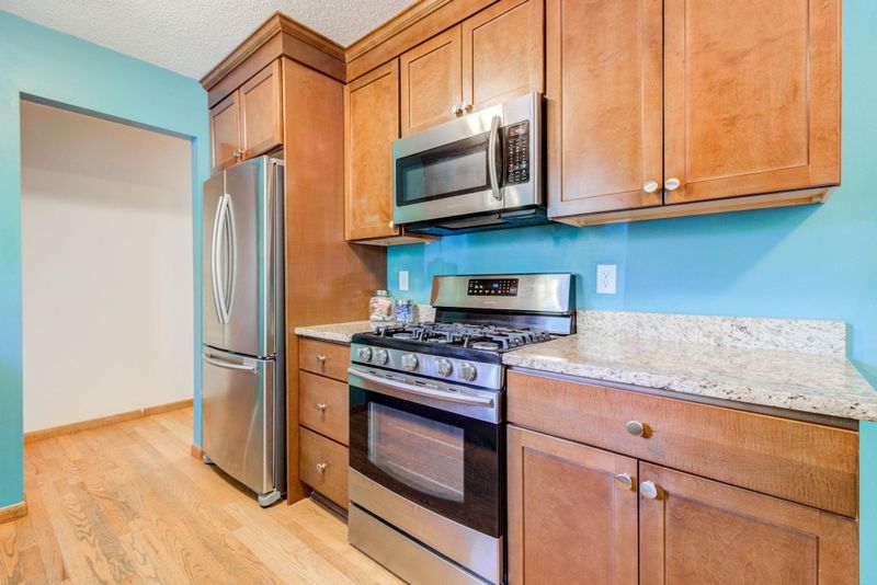 14124 Germane Ave, Apple Valley, MN 55124