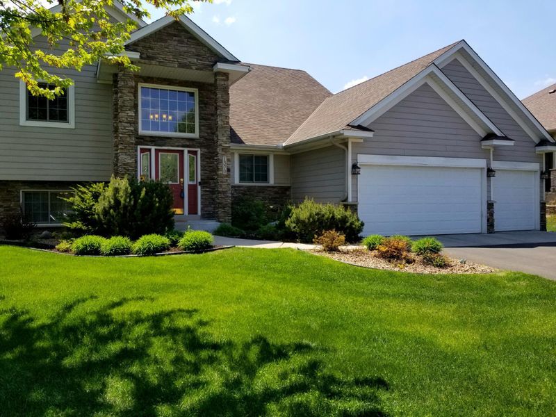 1370 Cobblestone Rd N, Champlin, MN 55316