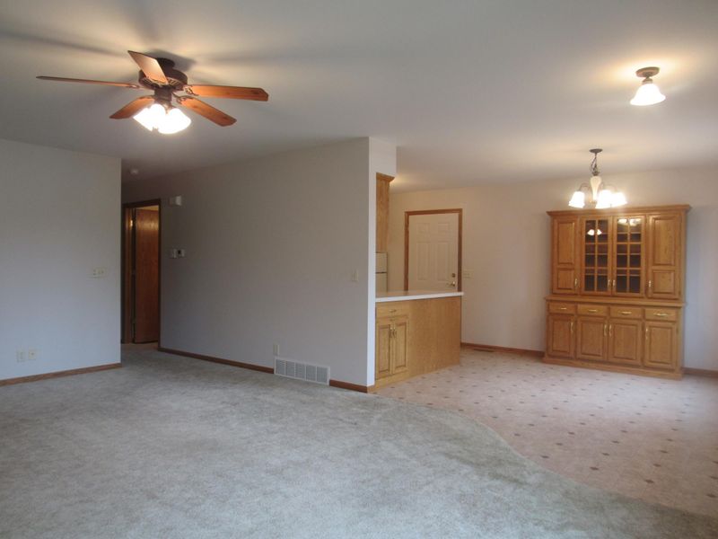 978 Homewood Ave #1, Worthington, MN 56187