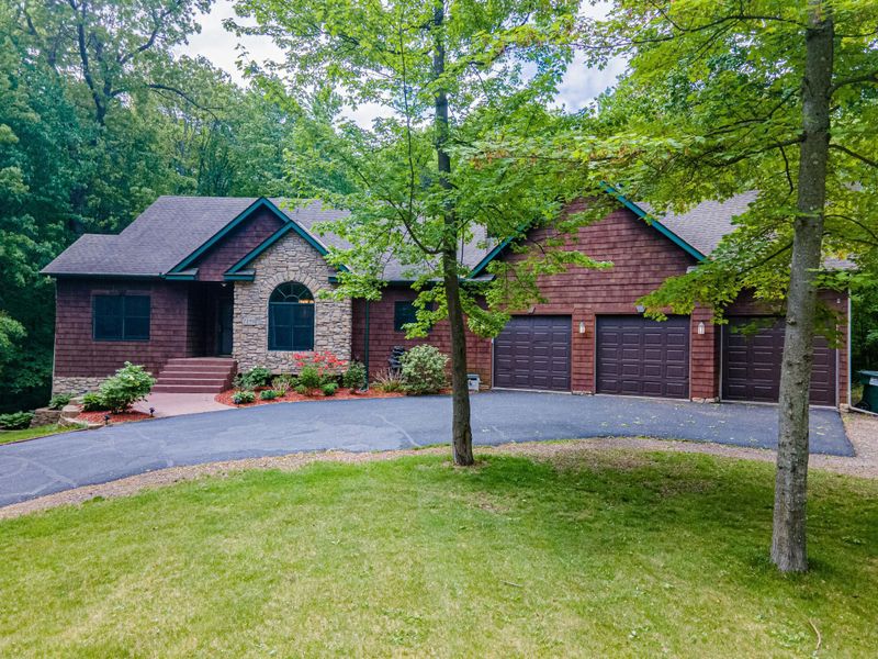 7259 407th St, North Branch, MN 55056