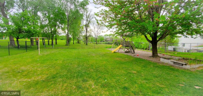 8705 Prestwick Pw N, Brooklyn Park, MN 55443