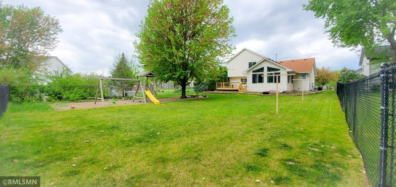 8705 Prestwick Pw N, Brooklyn Park, MN 55443