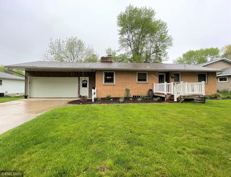 1421 N 4th St, Montevideo, MN 56265