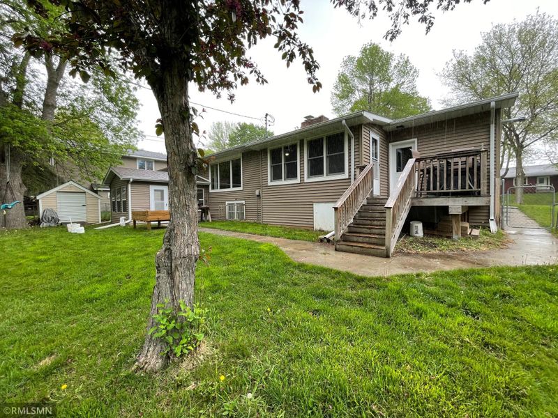 1421 N 4th St, Montevideo, MN 56265