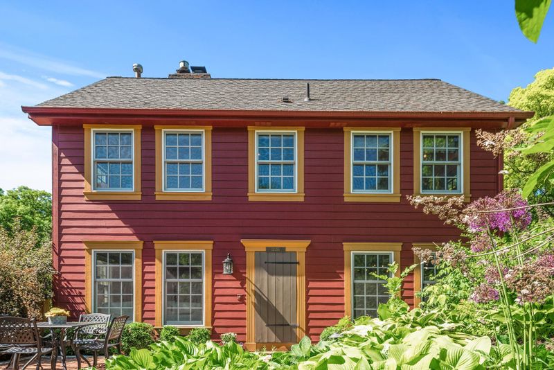 12055 Gantry Ct, Apple Valley, MN 55124