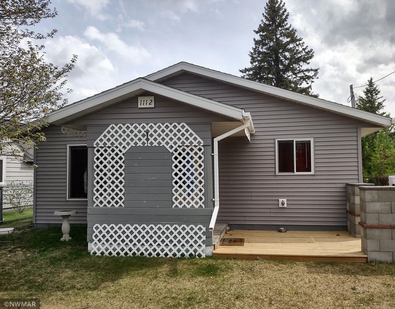 1112 Roosevelt Rd SE, Bemidji, MN 56601