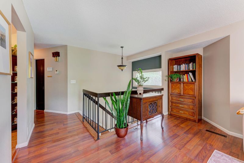 4508 Quantico Ln N, Minneapolis, MN 55446