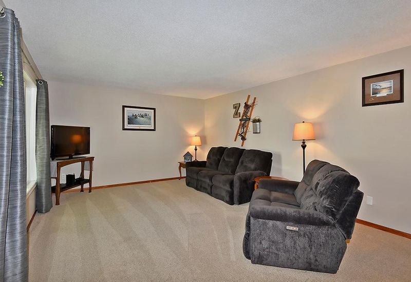 835 3rd Ave SW, Faribault, MN 55021
