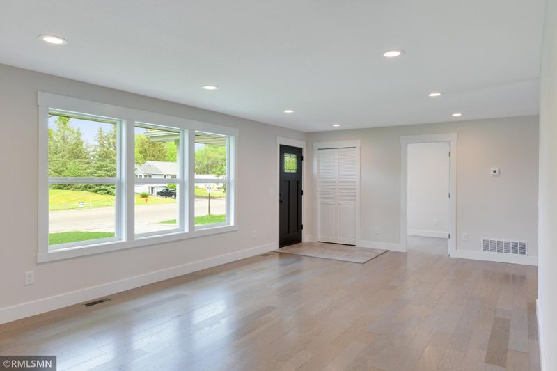 10101 Minnetonka Blvd, Minnetonka, MN 55305