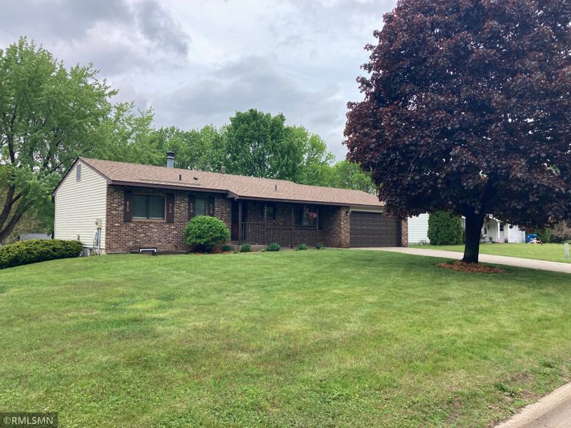 2801 Riviera Dr S, White Bear Lake, MN 55110