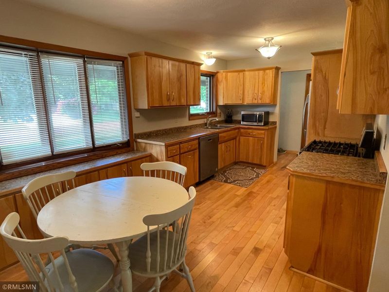 2801 Riviera Dr S, White Bear Lake, MN 55110