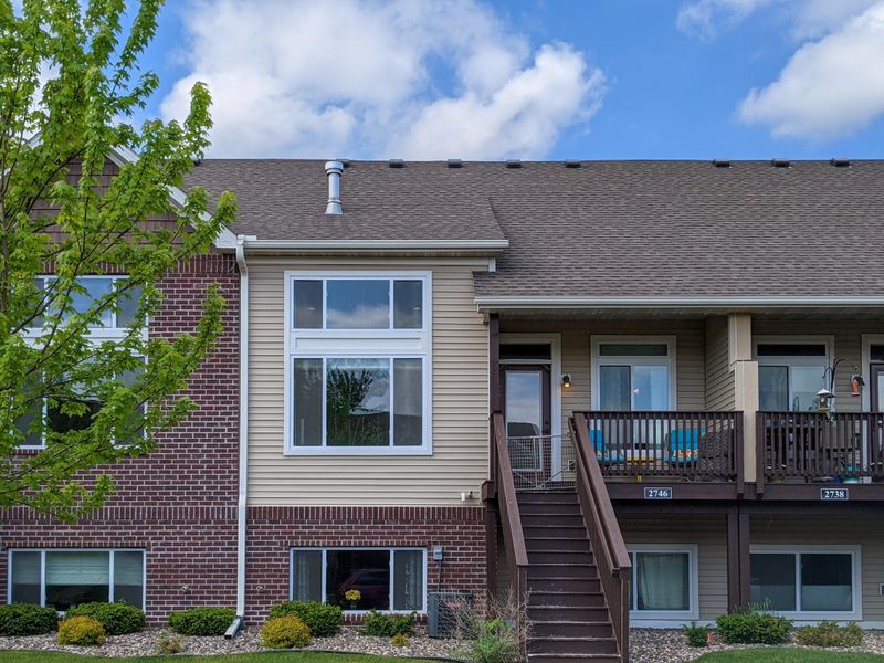 2746 134th St W #1302, Rosemount, MN 55068