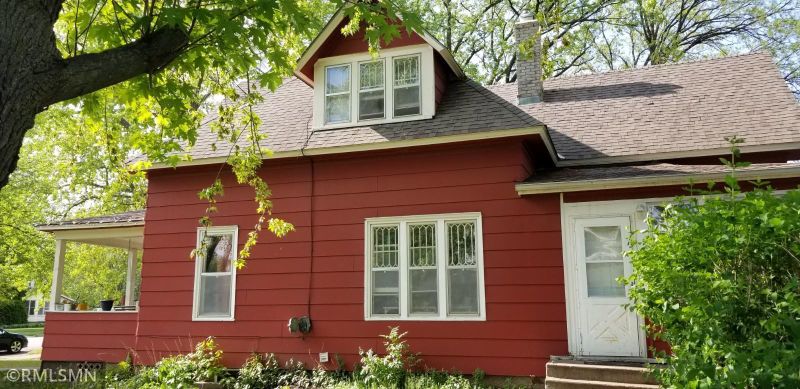 405 3rd Ave NW, Milaca, MN 56353