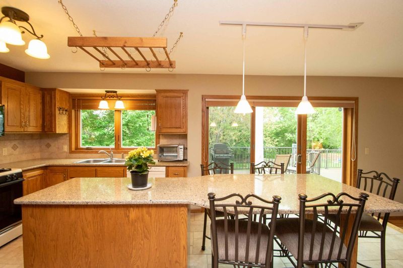 8508 Jeffery Ave S, Cottage Grove, MN 55016