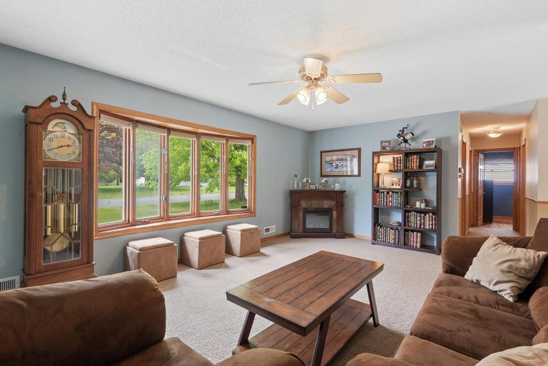 7432 Major Ave N, Brooklyn Park, MN 55443