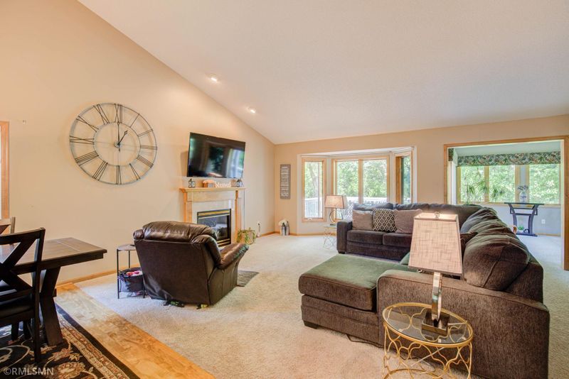 7722 W 112th St, Bloomington, MN 55438