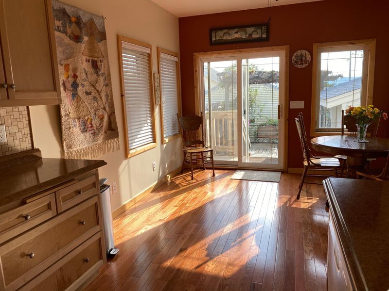 1135 S Lake Ave, Duluth, MN 55802