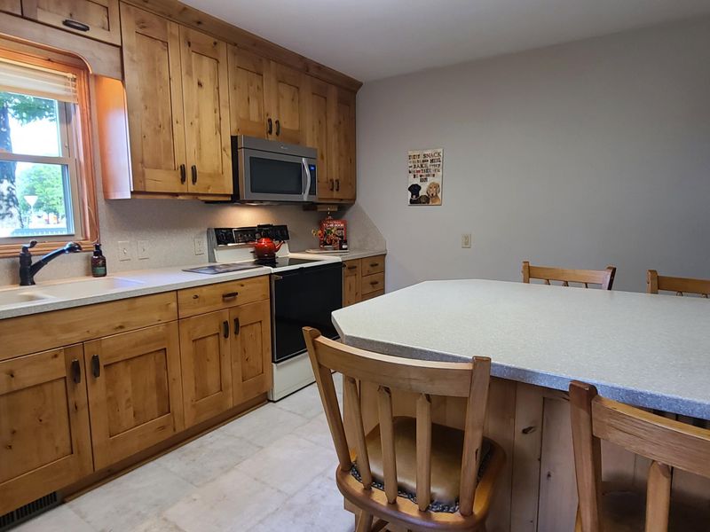 301 14th St NW, Rochester, MN 55901