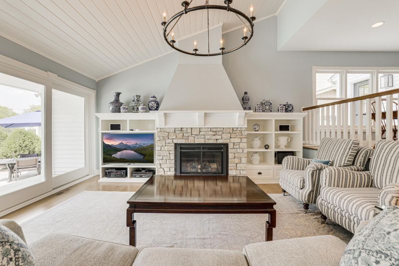 5 Cooper Ave, Edina, MN 55436