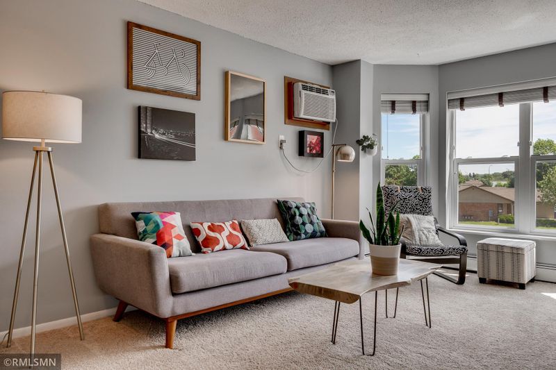 720 3rd Ave NE #222, Minneapolis, MN 55413