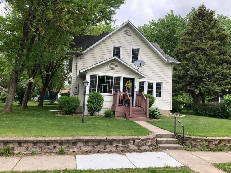 405 Elm Ave SE, Montgomery, MN 56069