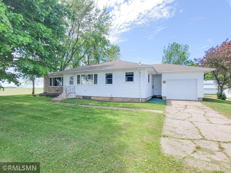 22503 477th Ave, Gaylord, MN 55334