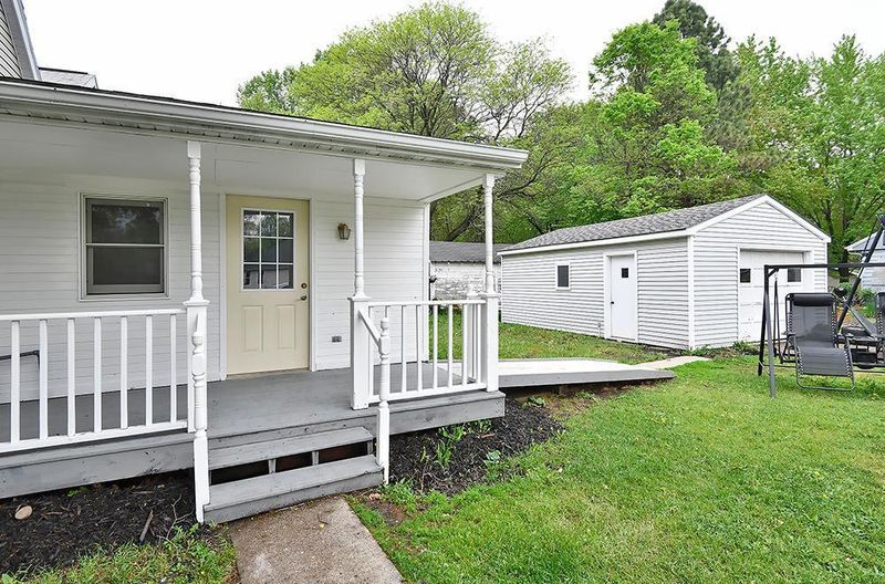 24 Lind St, Faribault, MN 55021