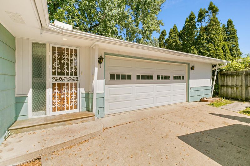 9125 Bloomington Ave, Bloomington, MN 55425