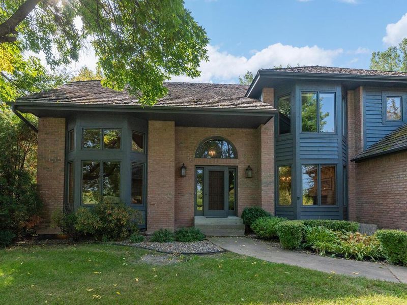 330 Silver Meadow Dr, Orono, MN 55356