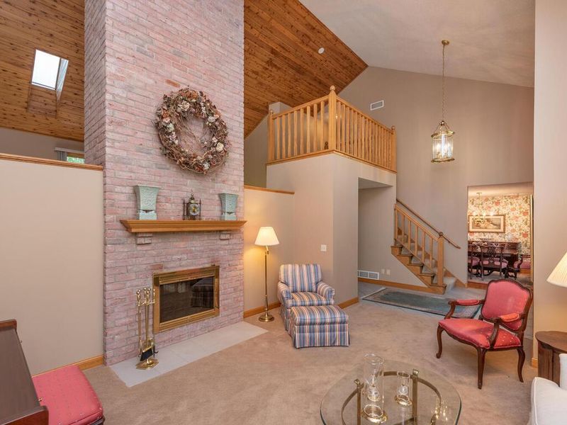 330 Silver Meadow Dr, Orono, MN 55356