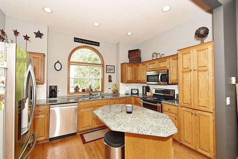 18870 Embry Ave, Farmington, MN 55024