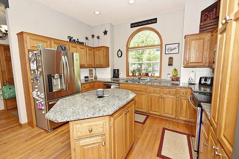 18870 Embry Ave, Farmington, MN 55024