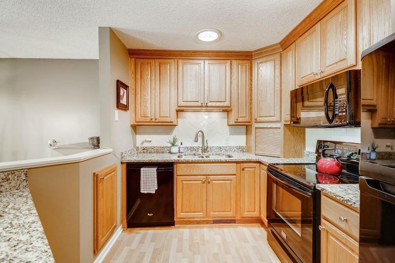 17700 Lorence Way, Eden Prairie, MN 55346