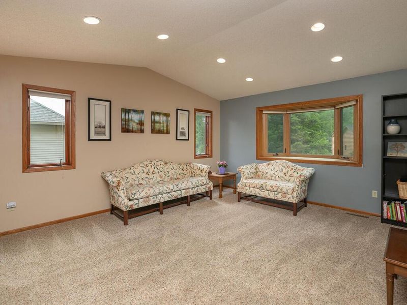 620 Fireside Ln SW, Rochester, MN 55902