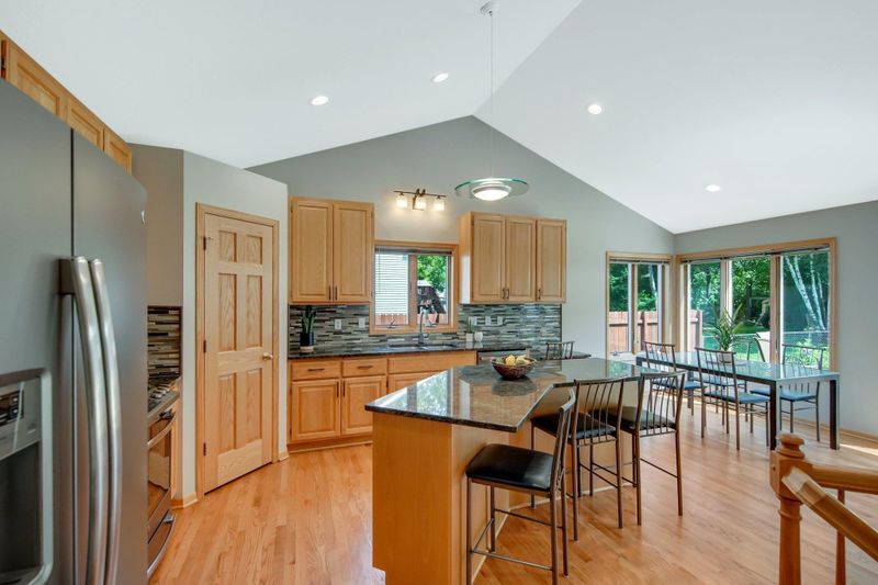 1642 Park Ave, White Bear Lake, MN 55110